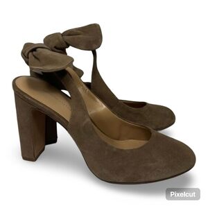 Banana Republic Suede Slingback Heels Camel Tan Bow Detail Block Heel Size 7